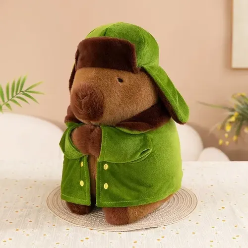 Peluche de Capibara con Abrigo Militar