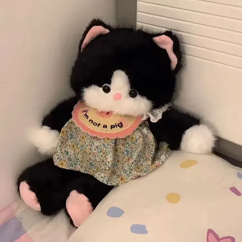 Peluche de Gatita Tuxedo con Vestido