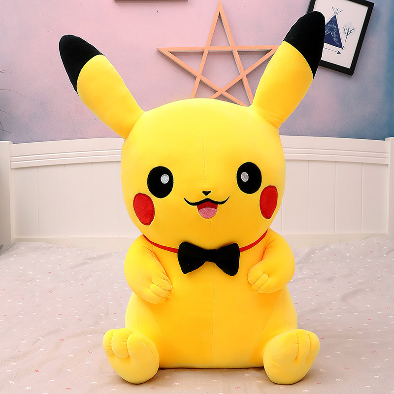 Peluche Grande de Pikachu con corbatín negro — 80cm